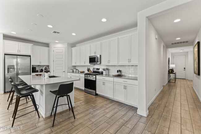 Building Photo - 9445 W Heatherbrae Dr