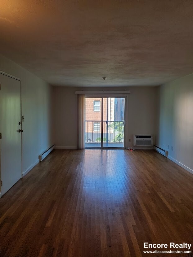Building Photo - 45 Elmwood Park