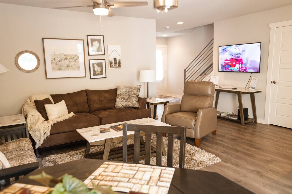 Building Photo - 7 Alyce Ln