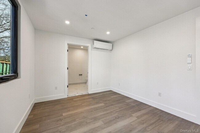 Building Photo - 325 Manville Rd