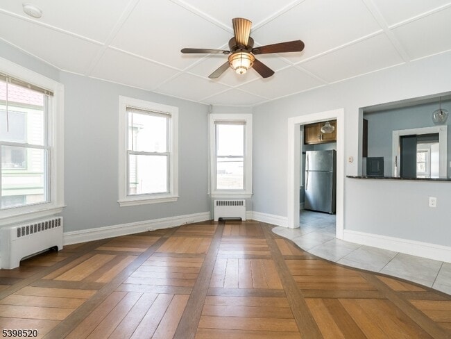 Building Photo - 81 Main St