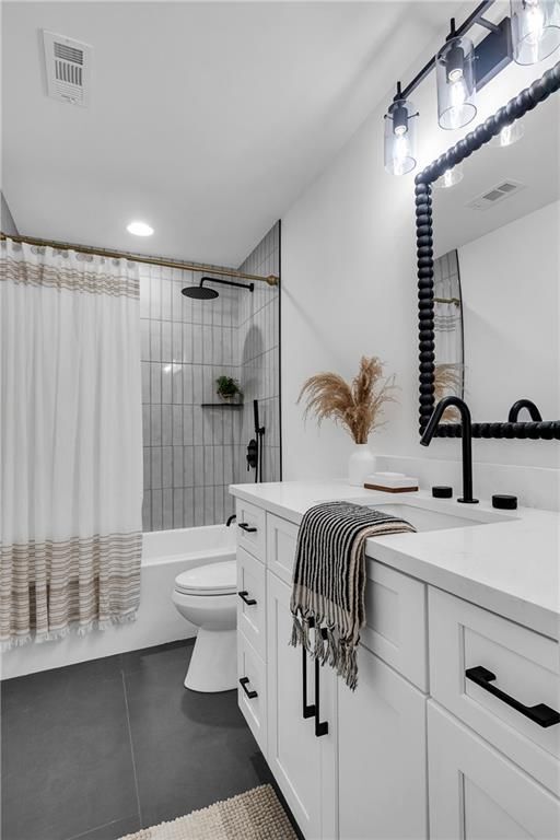 Building Photo - 3290 Ethan Dr