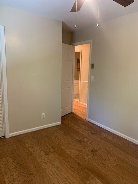 Building Photo - 156 Pinnacle Ln