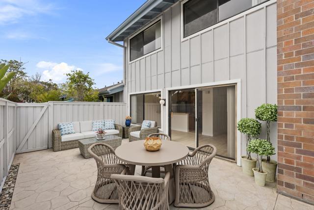 Building Photo - 3213 Via Marin