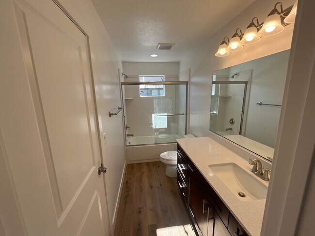 Building Photo - Arbor Park 2 Bed!!