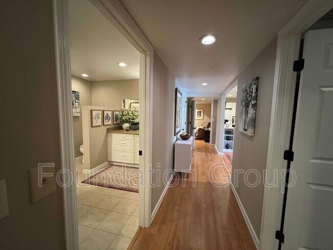 Building Photo - 3417 122nd Pl NE