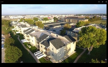 Building Photo - Continental Gardens