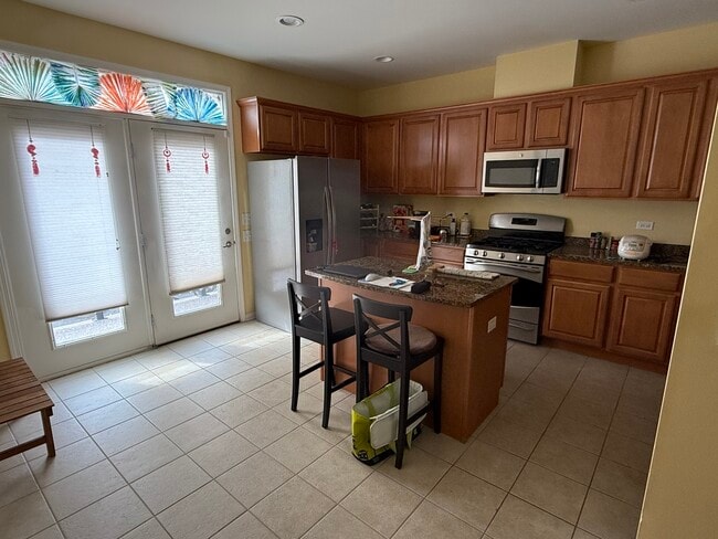 Building Photo - 2225 S Crambourne Way