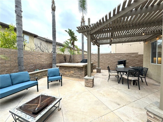 Building Photo - 755 S Lassen Ct