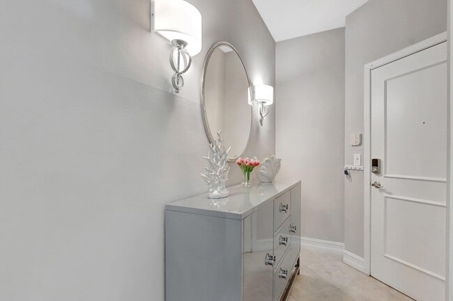 Building Photo - 3606 S Ocean Blvd