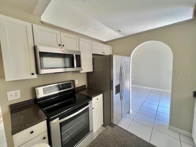 Building Photo - 2342 Queenswood Cir