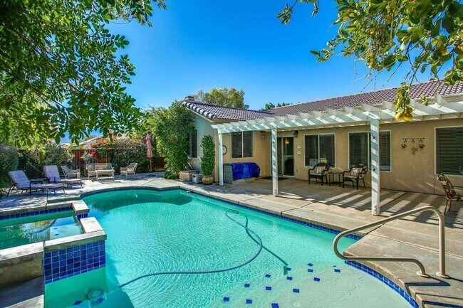 Building Photo - 37760 Driscoll St