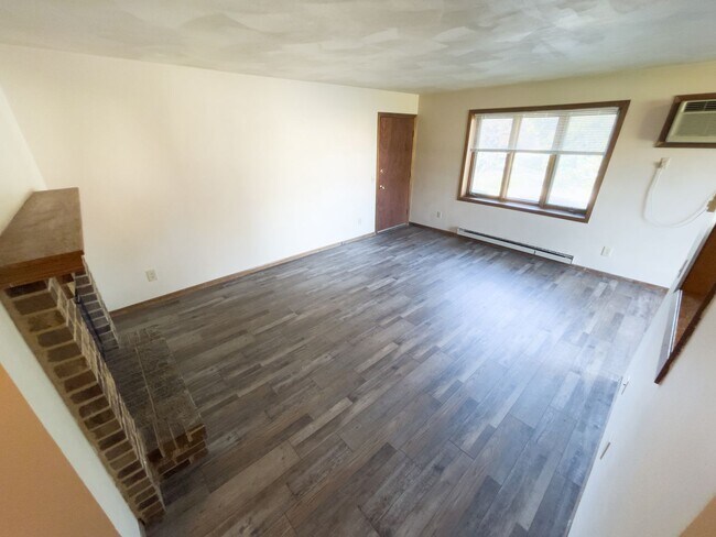 Building Photo - 9 N Wickham Ct