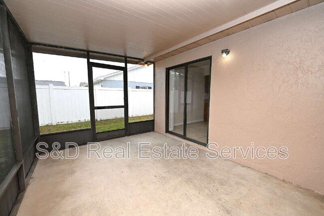 Building Photo - 1018 Sunshine Way SW