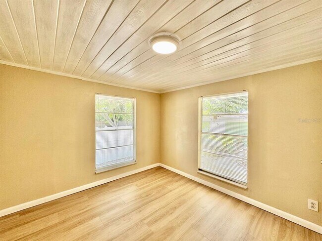 Building Photo - 3511 Bishop Eddie Newkirk Wy