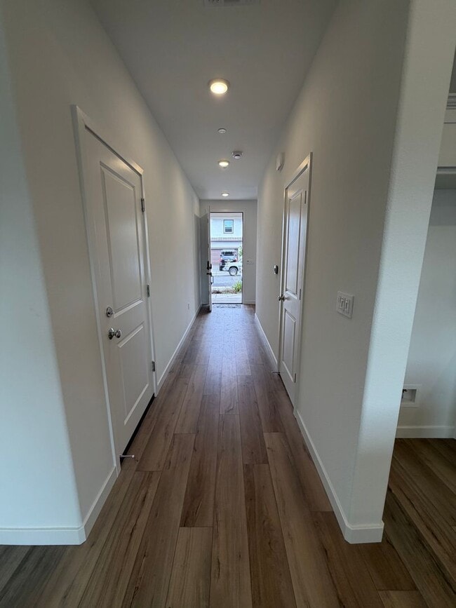 Building Photo - 3 Bedroom | 2.5 Bathroom | New single family home