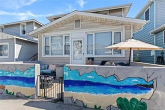 Building Photo - 76 Oregon St