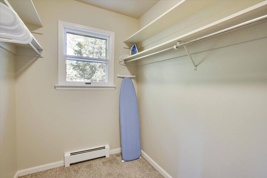 Building Photo - 1908 Pawnee Dr