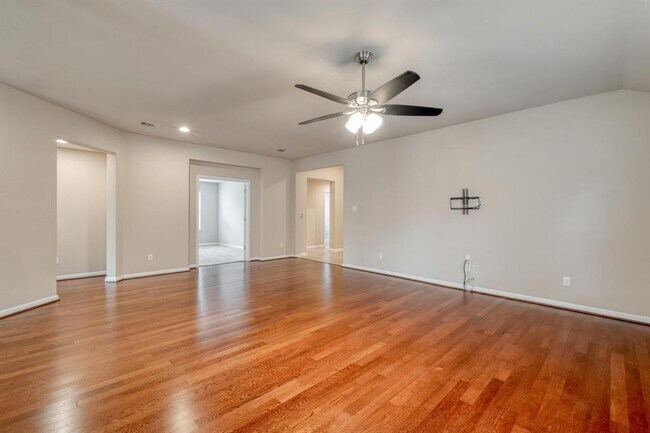 Building Photo - 7400 Longford Trail