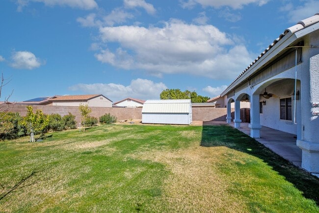 Building Photo - Yuma East Rental Available.