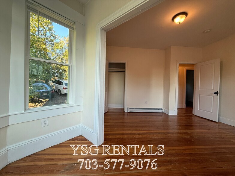 Building Photo - 34 Calumet St