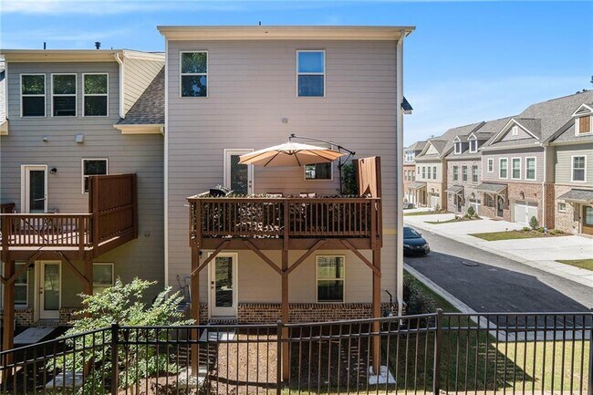 Building Photo - 1400 Ridgebend Way SE