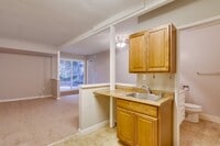 Building Photo - 450+ Sqft Studio in University City
