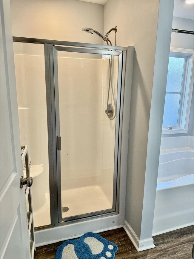 Building Photo - 1009 Providence Plantation Dr