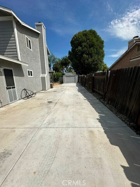 Building Photo - 26286 Topanga Way