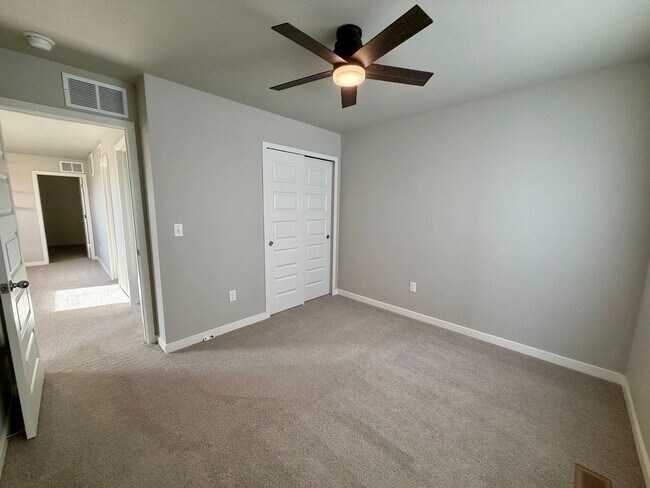 Building Photo - 1353 Reynolds St