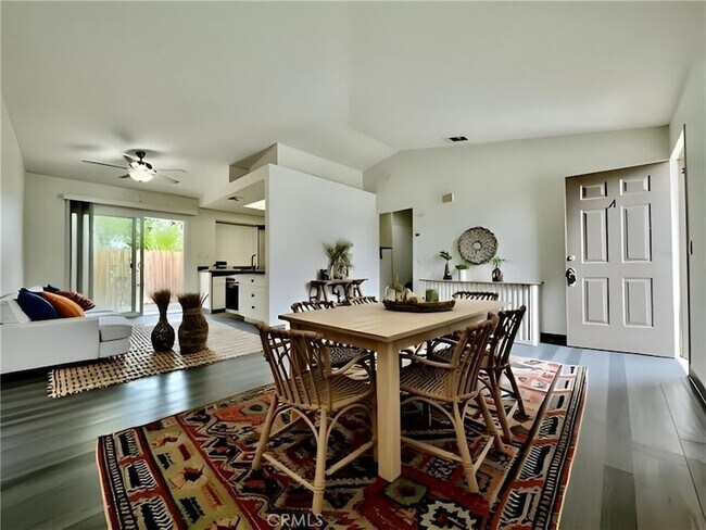 Building Photo - 79400 Ave 42