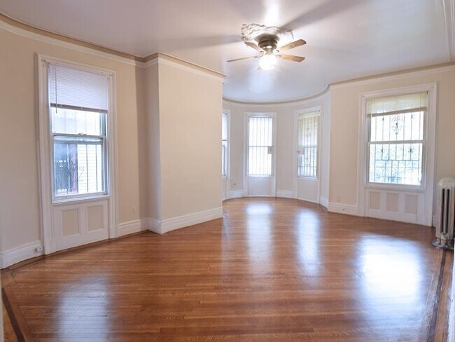 Building Photo - 157 Harrison Ave