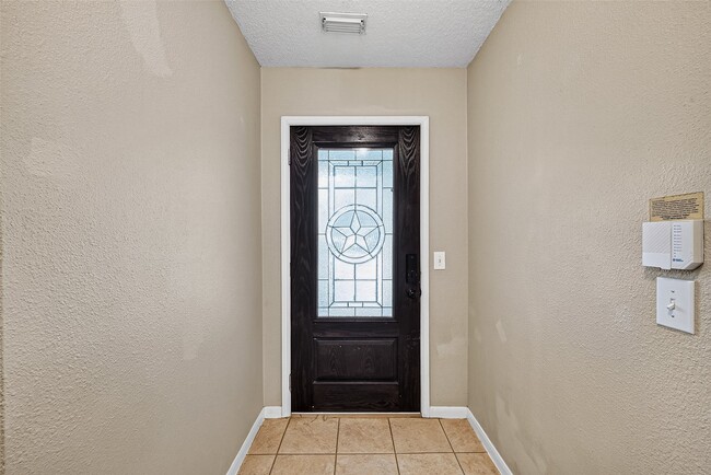 Building Photo - 10306 Nickel Grove Dr