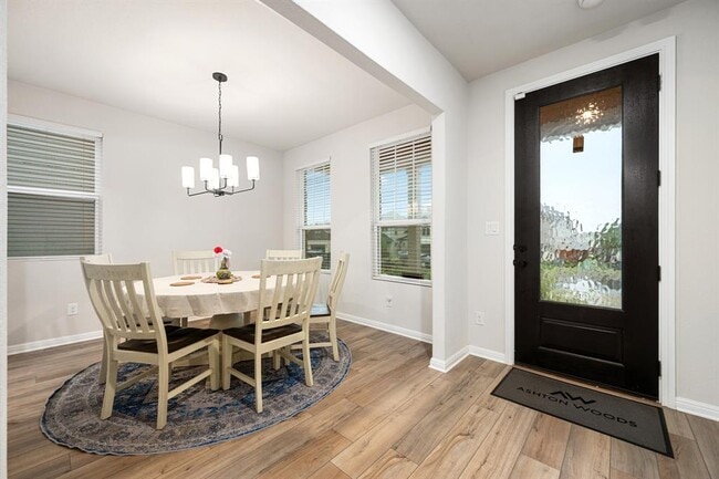 Building Photo - 236 Travis Ln