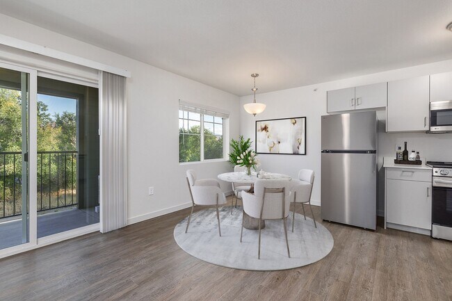 Building Photo - Haven on State