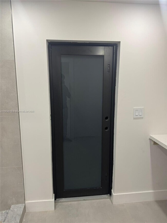 Building Photo - 9410 SW 55th St