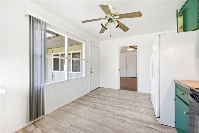 Building Photo - 3333 Alta Arden Expy