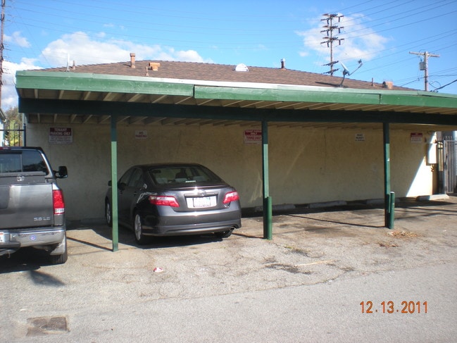 Building Photo - 1842 22nd St