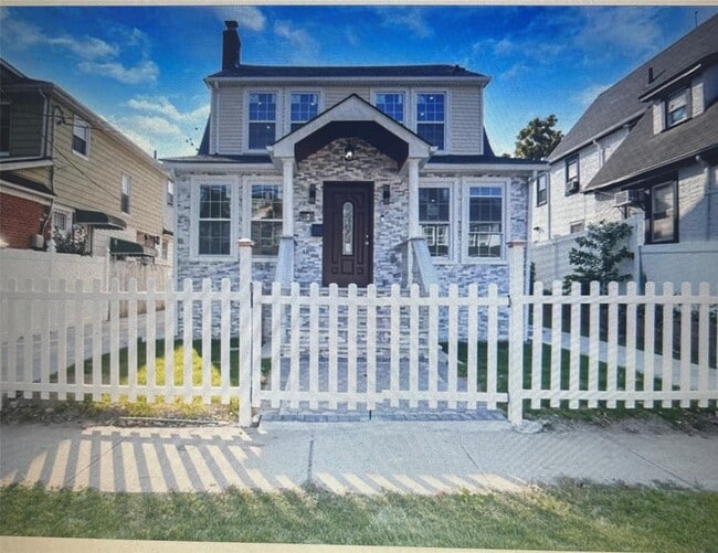 Primary Photo - 100-36 197th St