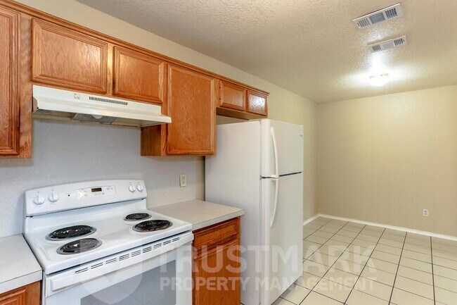 Building Photo - 4409 July Dr