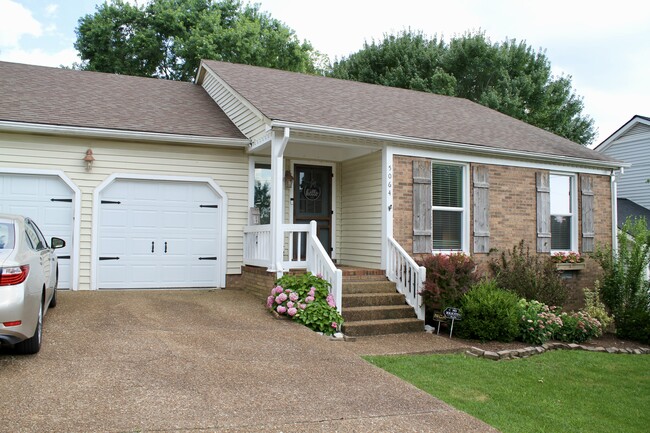 Primary Photo - 5064 English Village Dr
