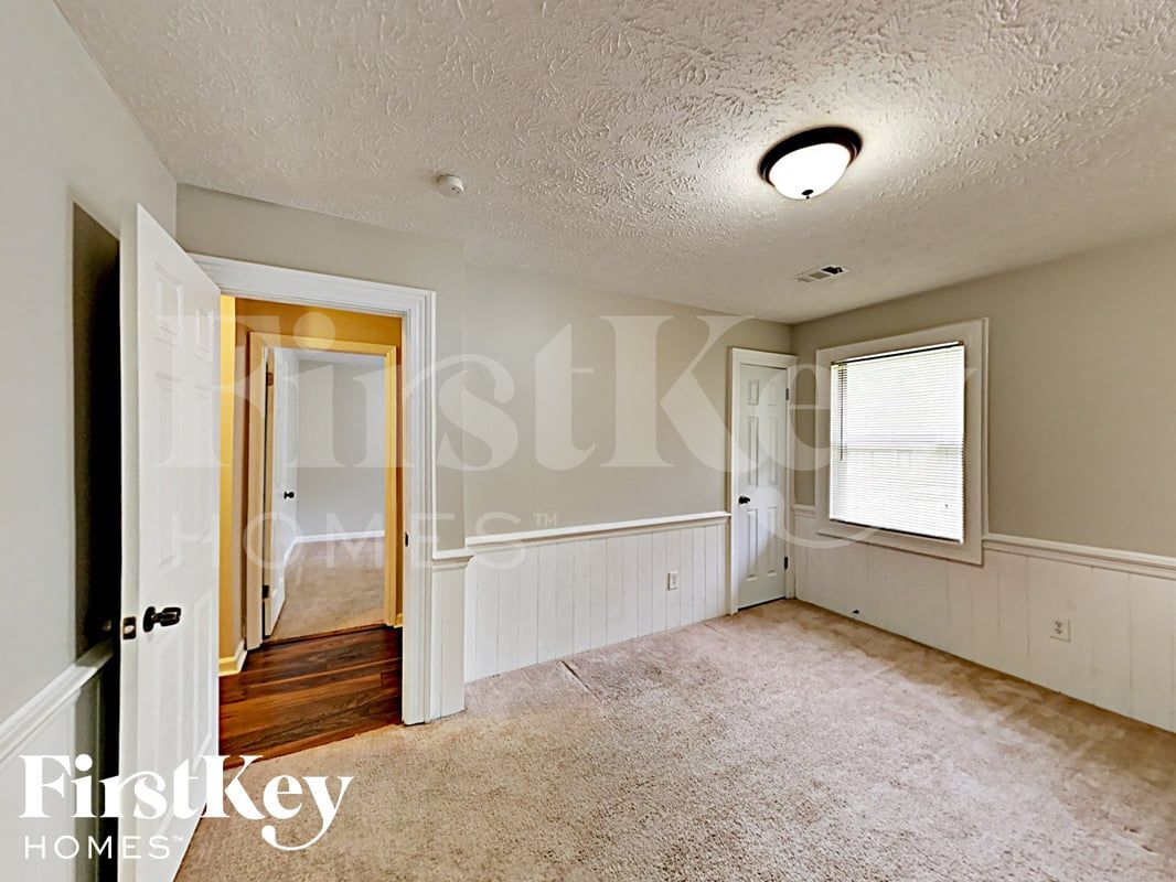Building Photo - 1793 Merry Oak Rd SW