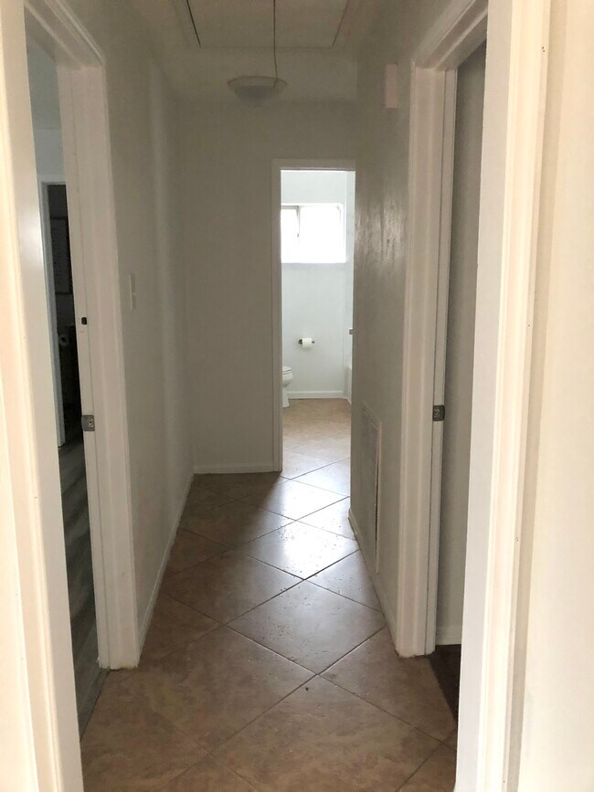 Building Photo - 11511 Kirkvalley Dr