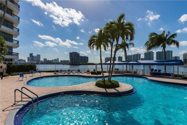 Building Photo - 3530 Mystic Pointe Dr