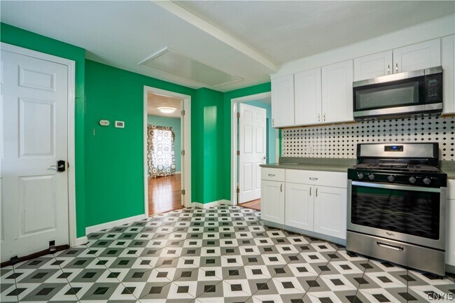 Building Photo - 312 Eastern Ave