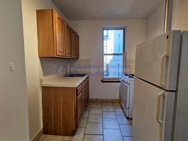 Building Photo - 707 West 171st Street