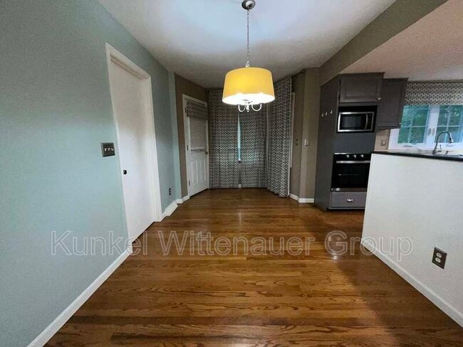 Building Photo - 43 Powder Creek Dr