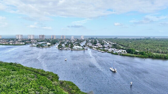 Building Photo - 2486 Harbour Cove Dr