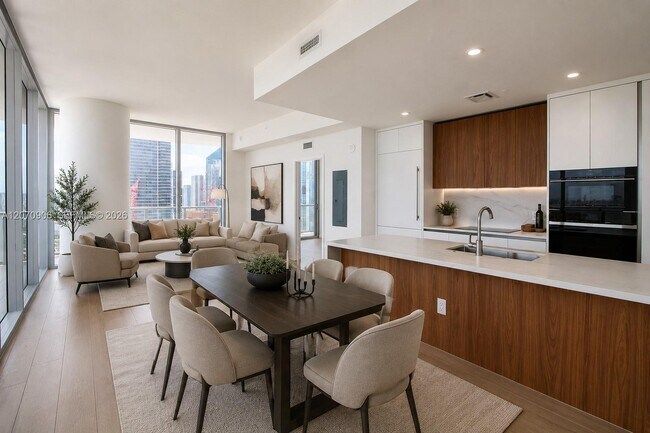 Building Photo - 1400 Biscayne Blvd