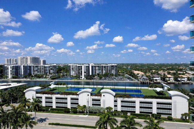 Building Photo - 2501 S Ocean Dr